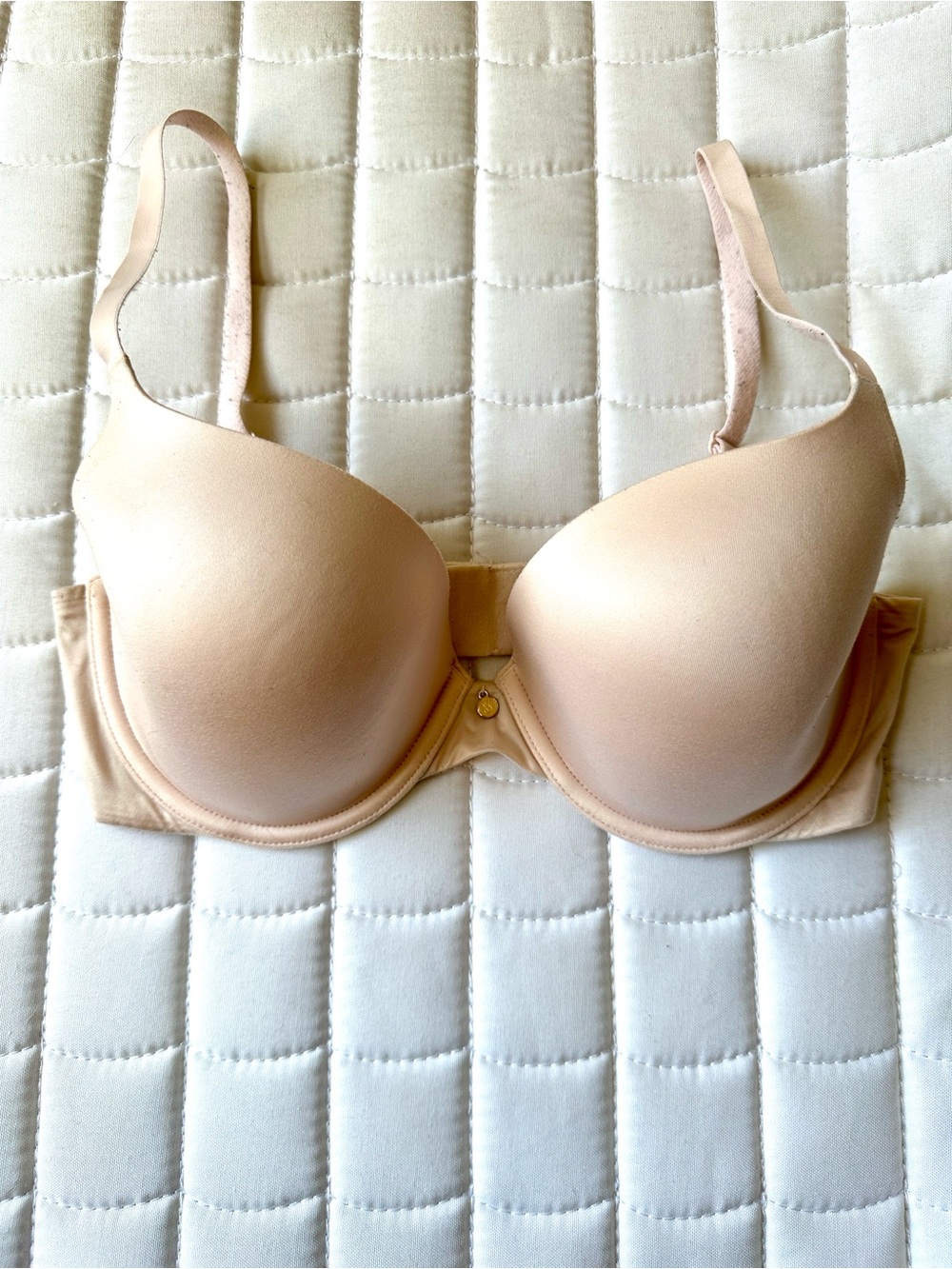 Victoria's Secret Nude Smooth T-Shirt Bra